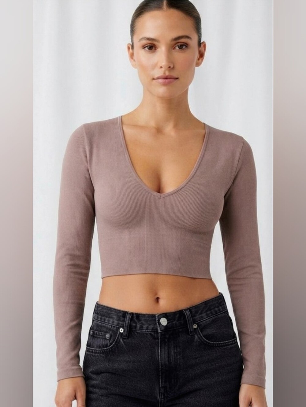 Dynamite Seamless Plunging V-Neck Ribbed Crop Top XS